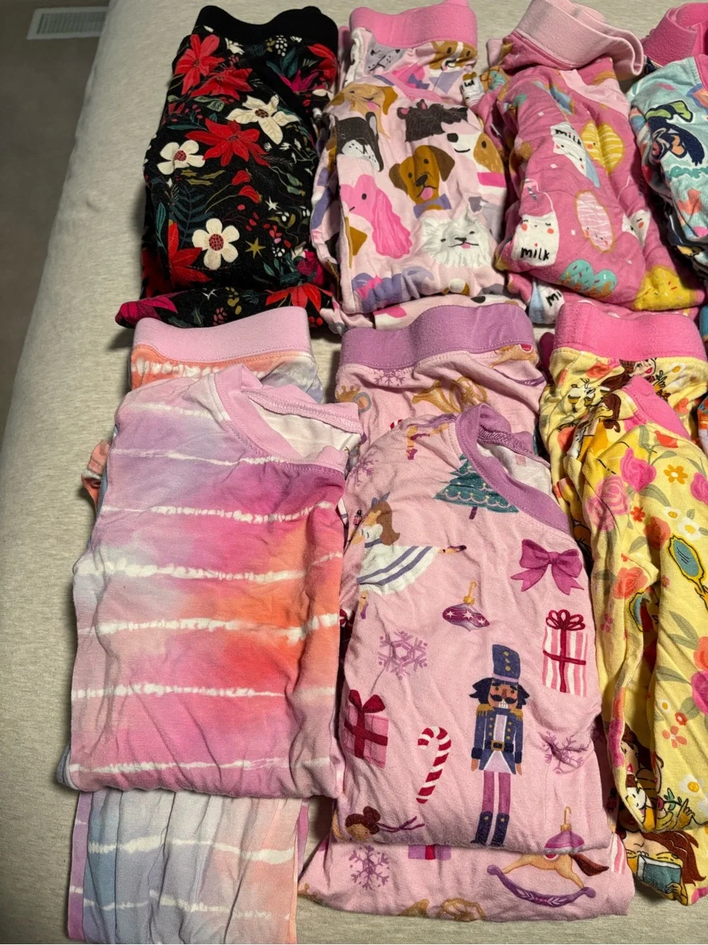 16 Pair Girl’s Little Sleepies pajamas, size 4t